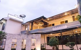 Saung Balibu Hotel Lembang